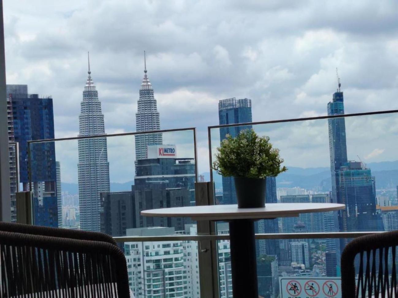 Pangsapuri Crown Agile Bukit Bintang City Center Kuala Lumpur