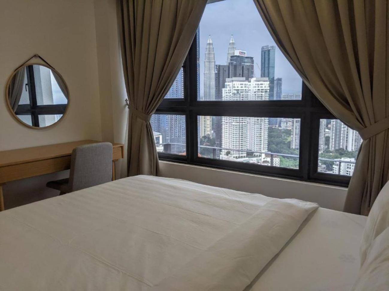 Crown Agile Bukit Bintang City Center *