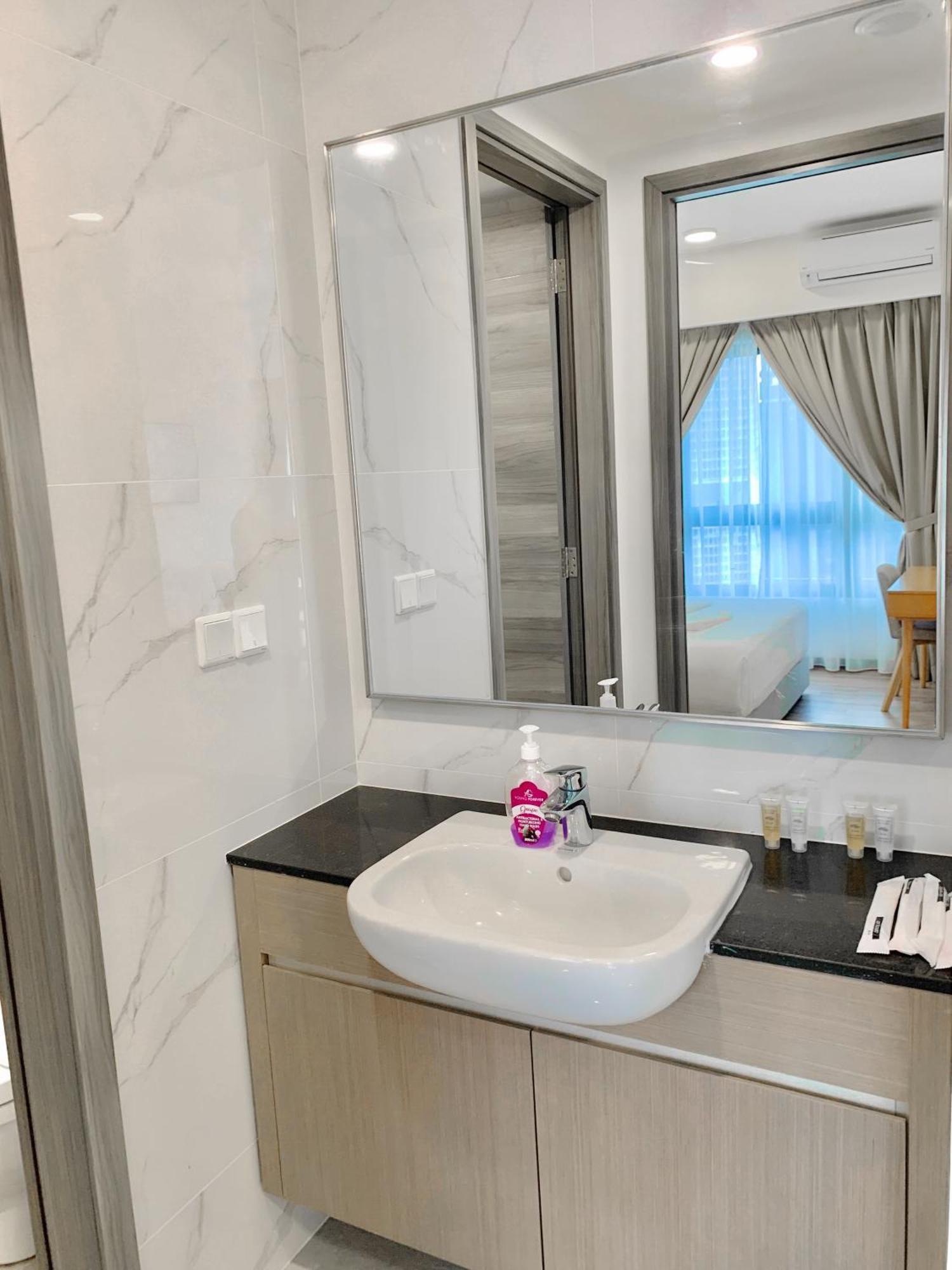 Pangsapuri Crown Agile Bukit Bintang City Center Kuala Lumpur