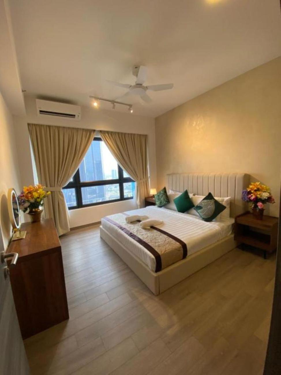 Crown Agile Bukit Bintang City Center *